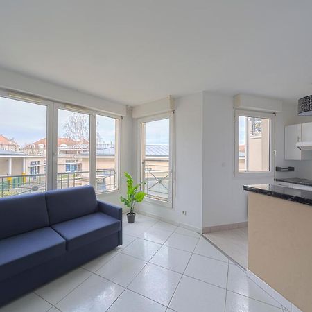 Studio - Cocooning - 2 Min Gare Apartment บุสซี-แซ็ง-ฌอร์ฌ ภายนอก รูปภาพ
